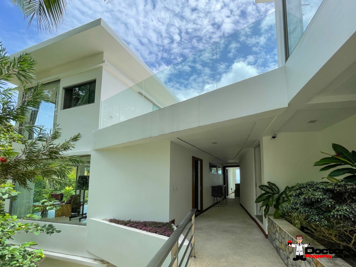 Spacious 5 Bedroom Pool Villa in Chaweng Noi, Koh Samui – For Sale
